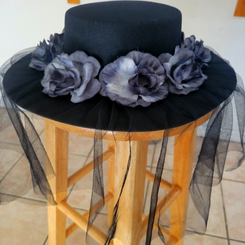 Black Halloween Witch Hat w/ Black Roses